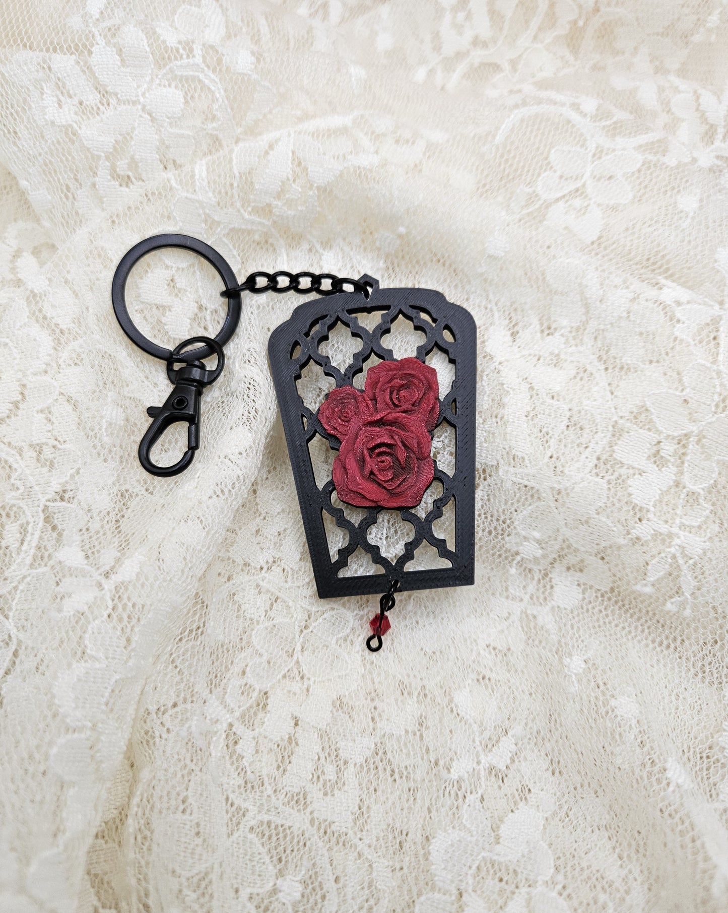 Hand-Crafted Gothic Rose Keychain | Elegant Keyring Accessory